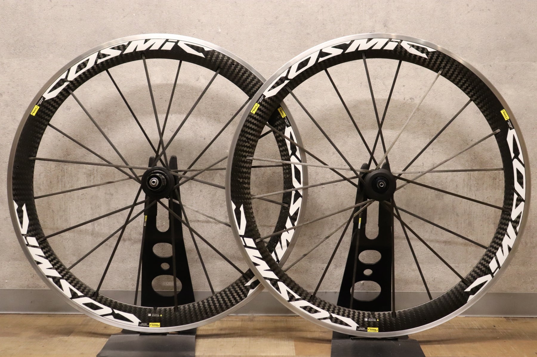 最終値下げ　マビック　コスミックカ一ボンSSC 直接取引限定 最終値下げ マビック コスミックカ一ボンSSC 直接取引限定 最終値下げ