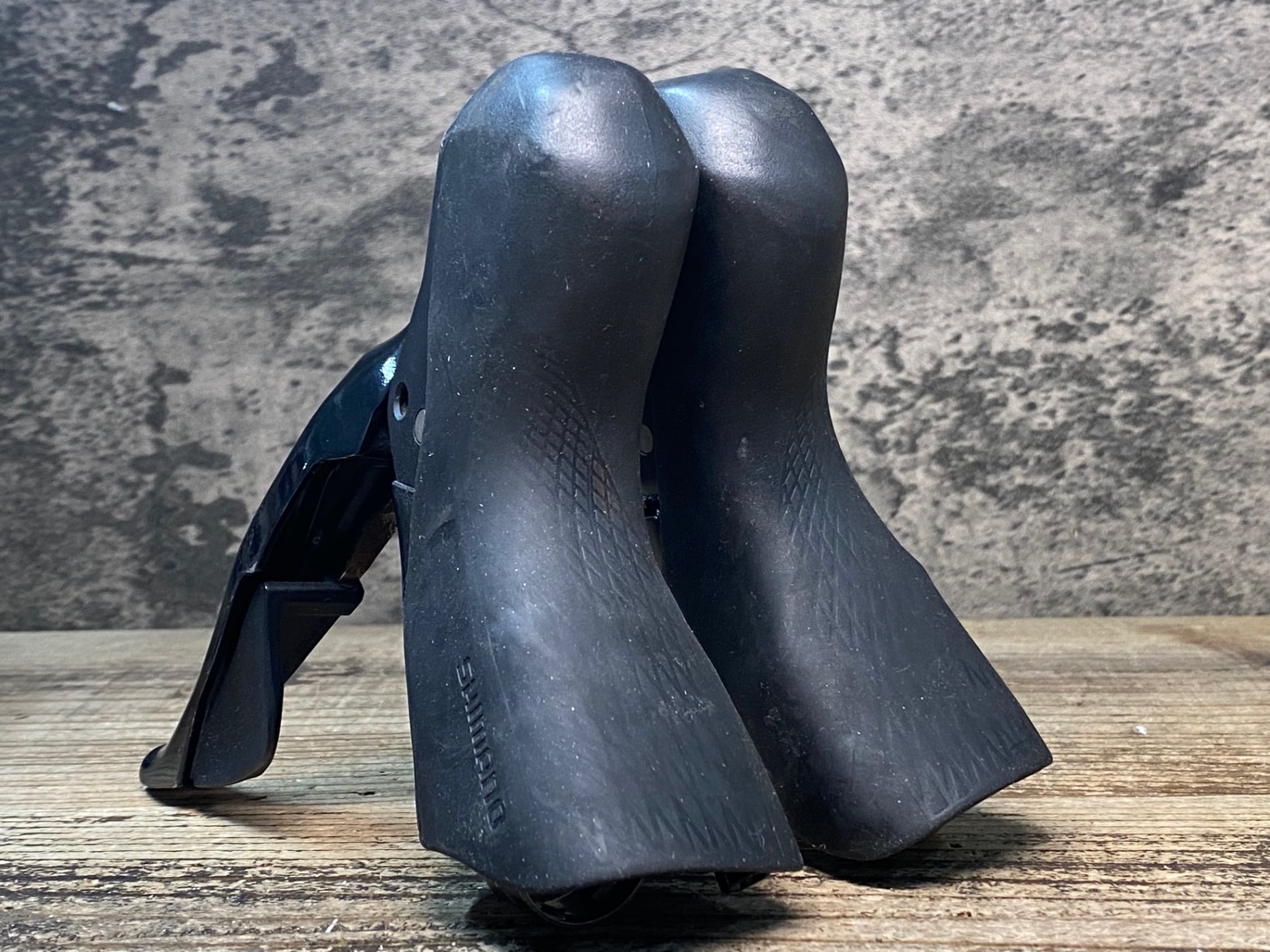 JK392 シマノ SHIMANO 105 ST-R7025 STIレバー 2x11S 油圧 disc