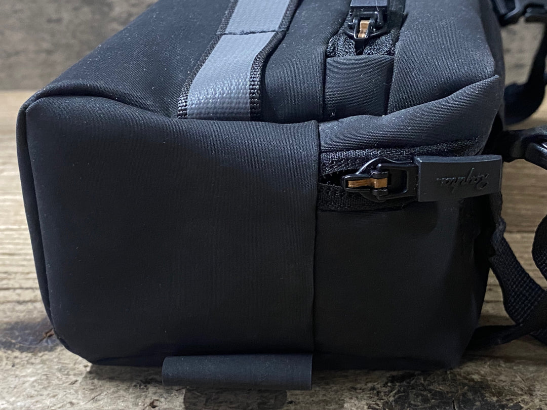 KH855 ラファ RAPHA BAR BAG ハンドルバーバッグ 黒 ※固定ストラップ一本欠品