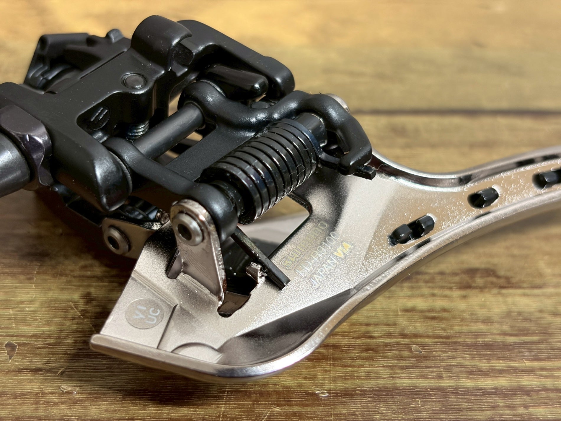 KF496 シマノ SHIMANO デュラエース DURA-ACE FD-R9100 直付 フロント