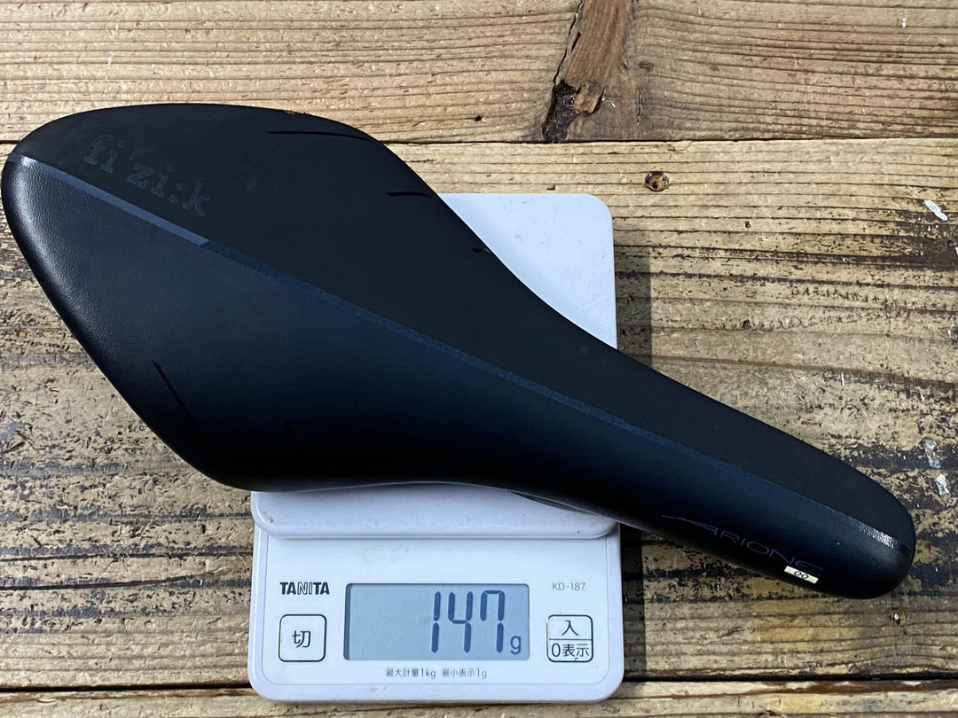 JY950 フィジーク fizik アリオネ ARIONE 00 MOBIUS サドル 黒 カーボンレール