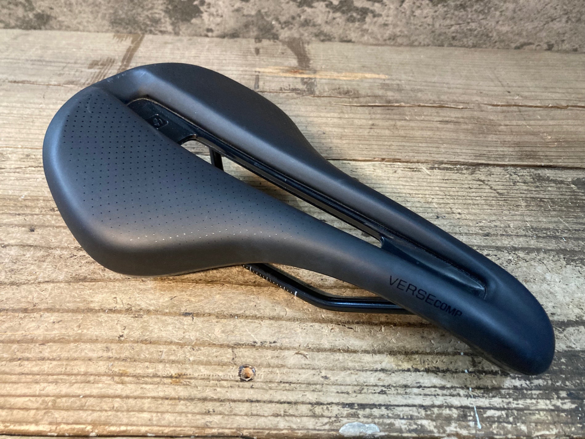 JQ892 ボントレガー BONTRAGER VERSE COMP サドル スチールレール