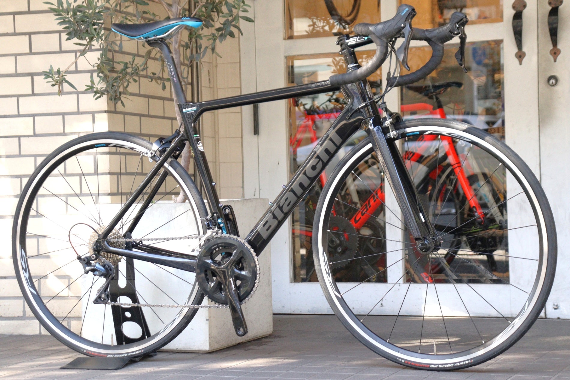 Bianchi Sprint ロードバイク 新ﾓﾃﾞﾙ！】Bianchi SPRINT入荷！【ｴﾝﾄﾘｰｶｰﾎﾞﾝﾊﾞｲｸ】 | 自転車のこと
