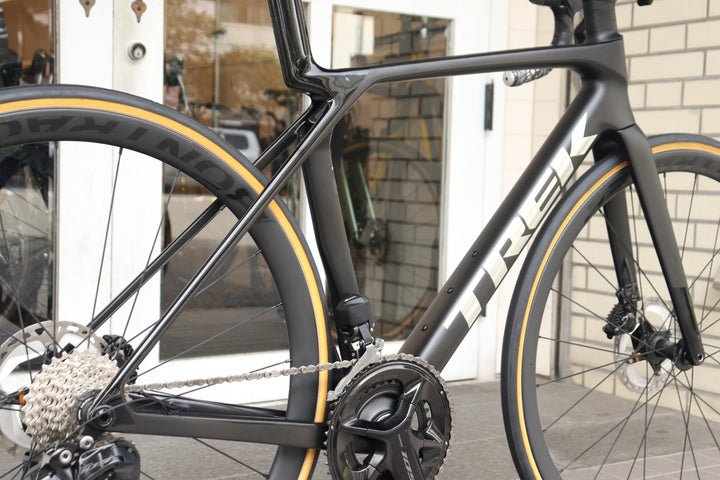 トレック TREK マドン MADONE SL6 GEN8 2025モデル Mサイズ シマノ 105 R7170 Di2 12S カーボン ロードバイク AEOLUS ELITE 35 【横浜店】