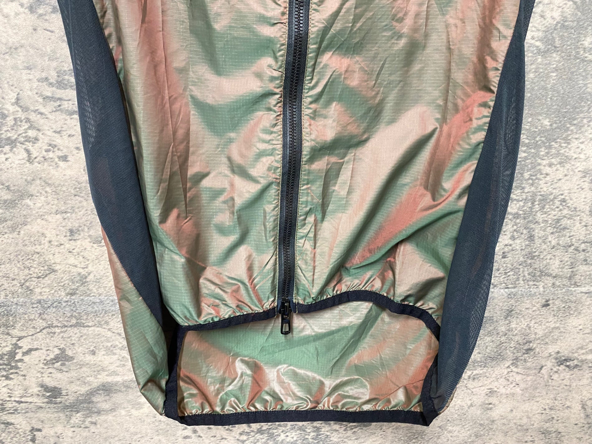 KD162 ユニバーサルカラーズ Universal Colours Spectrum Gilet ジレ