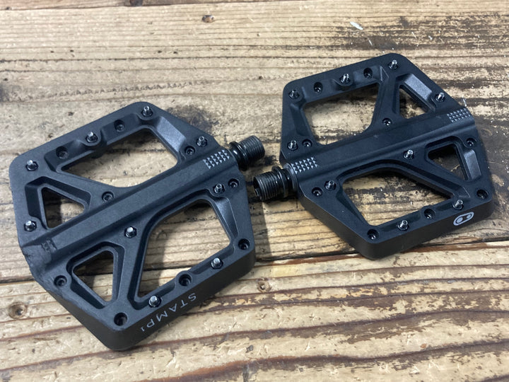 JZ531 クランクブラザーズ CrankBrothers STAMP 1 フラットペダル 黒