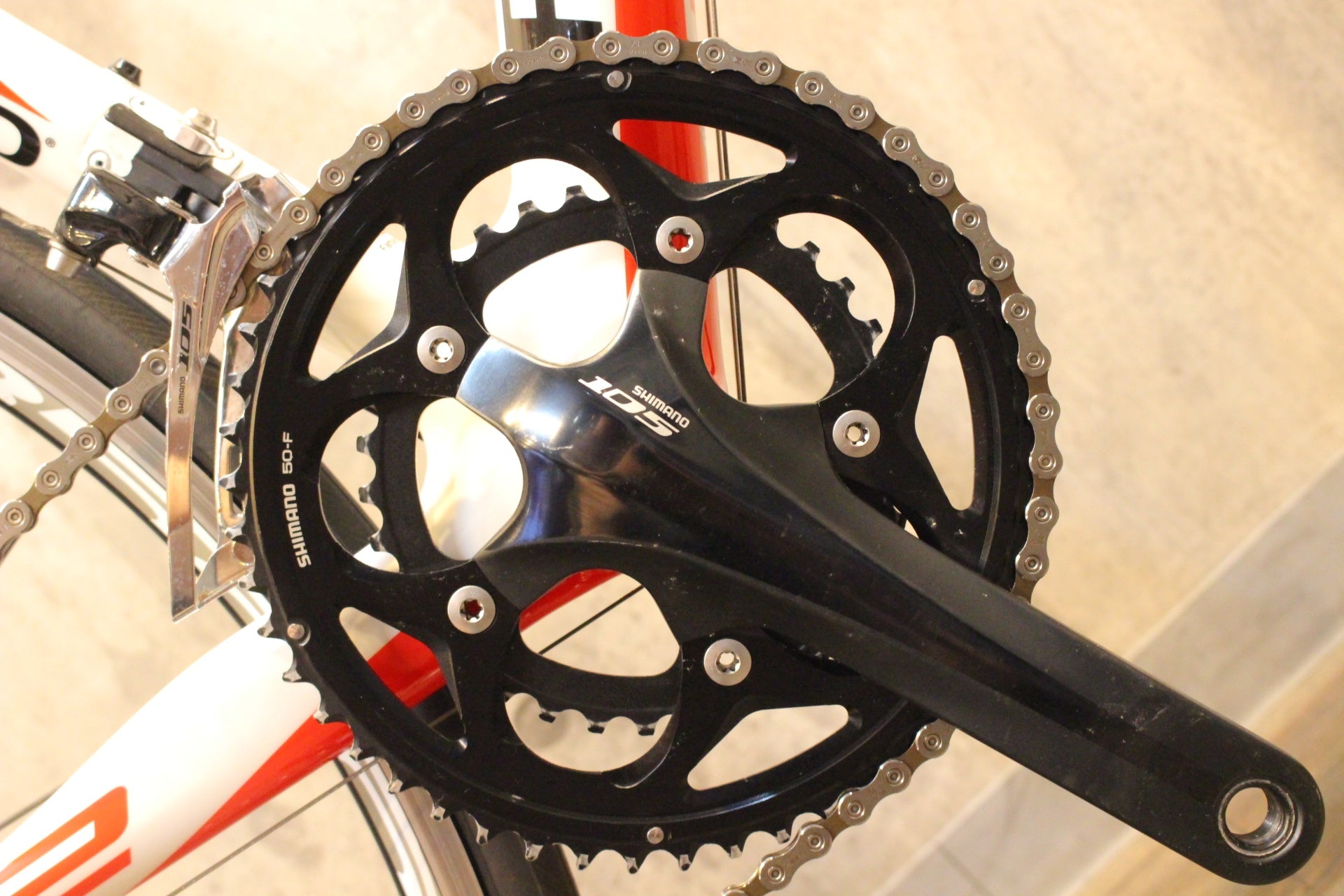 ピナレロ PINARELLO FP2 ピナレロ PINARELLO FP2 2011 44SLサイズ シマノ 105 5700 10S