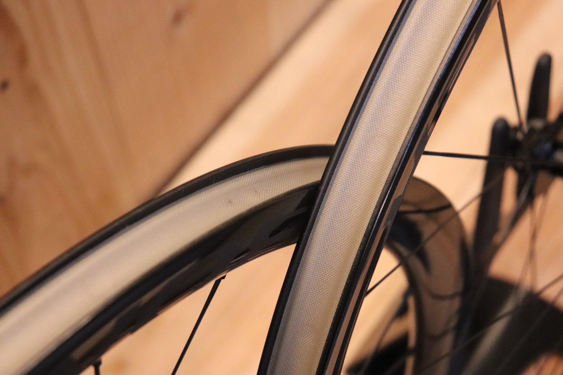 ボントレガー BONTRAGER アイオロス AEOLUS RSL 37 TLR カーボン