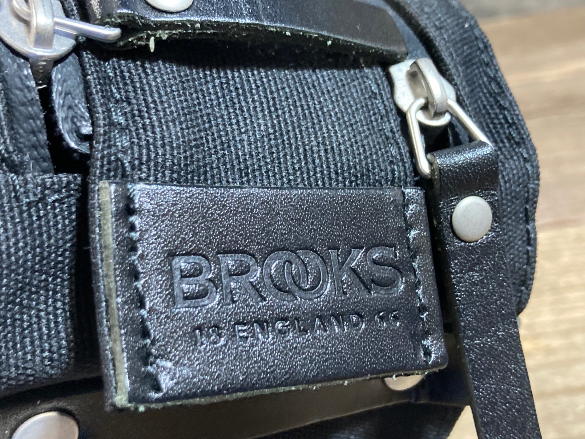 KD515 ブルックス BROOKS Isle Of Wight Saddle Bag サドルバッグ 黒