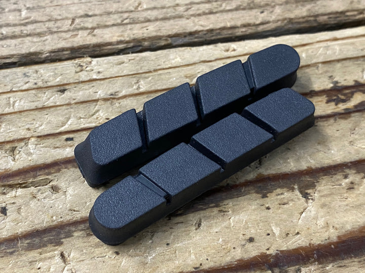 KI430 AX Lightness ブレーキパッド 4pcs カンパニョーロ用