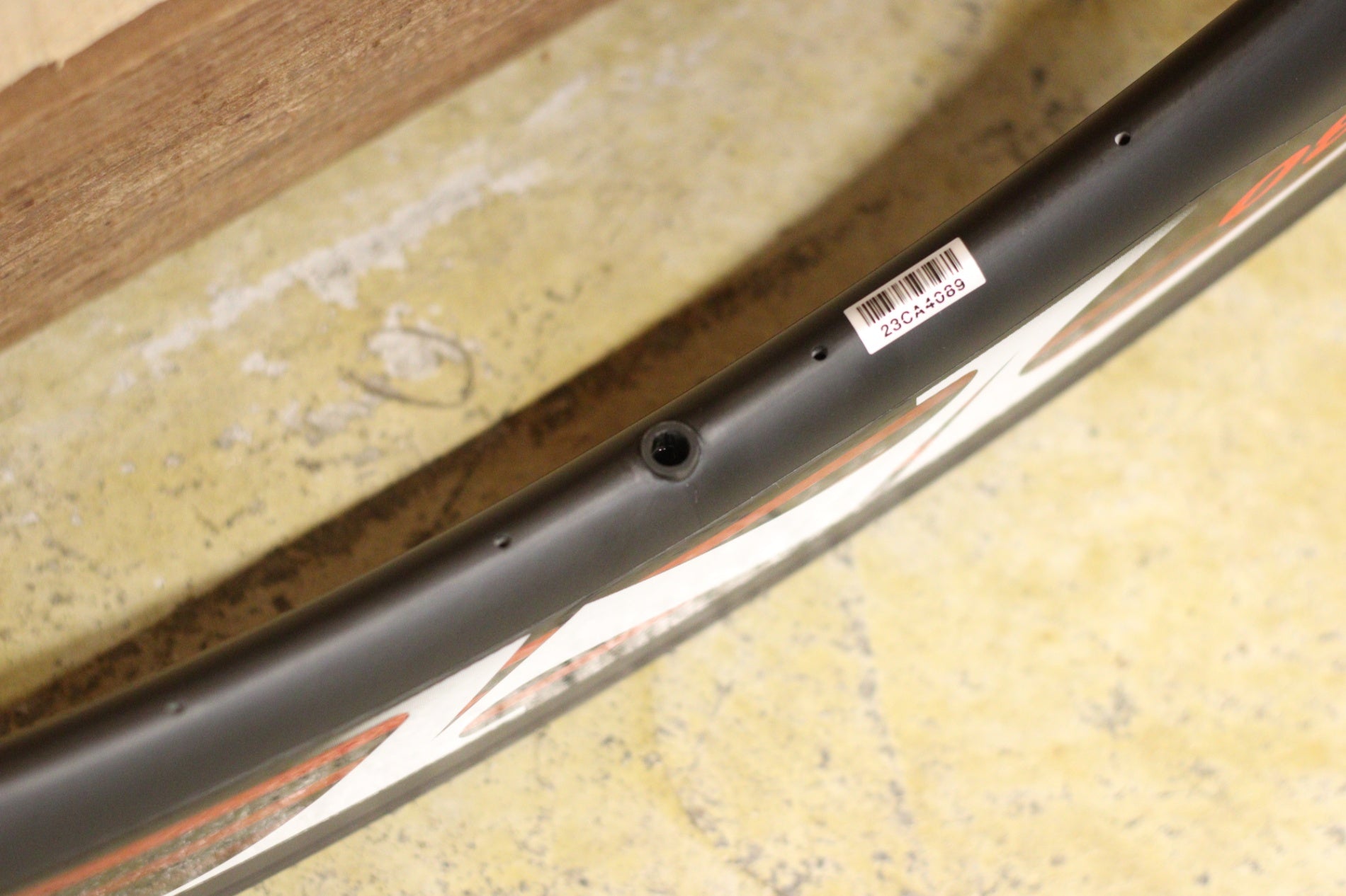 TNI AERO 80 カーボン チューブラー リム 700C 24H 【立川店】 – BICI