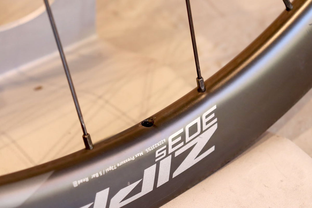 ジップ ZIPP 303S カーボン チューブレスレディ ディスク ホイールセット スラムXDRフリー ワイドリム 23C 【千葉店】