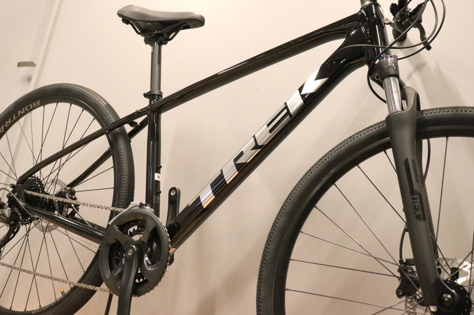 Ｄ844　★44800円★整備済み スポーツ中古自転車 【クロスバイク　TREK　デュアルスポーツ2　赤　48ｃｍ】 トレック(TREK) デュアル スポーツ 2 ジェネレーション 4｜クロス