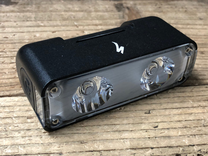 KF647 スペシャライズド SPECIALIZED FLUX 1250 HEAD LIGHT ヘッドライト