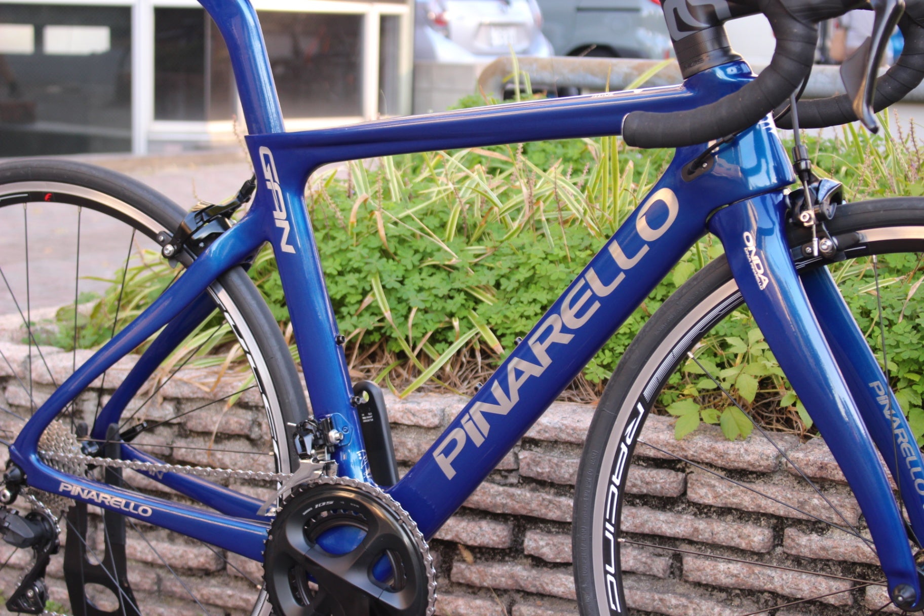 ピナレロ　ガン　GAN フルカーボンロードバイク　送料無料 ピナレロ PINARELLO ガン GAN 2020 465サイズ シマノ 105 R7000 11S