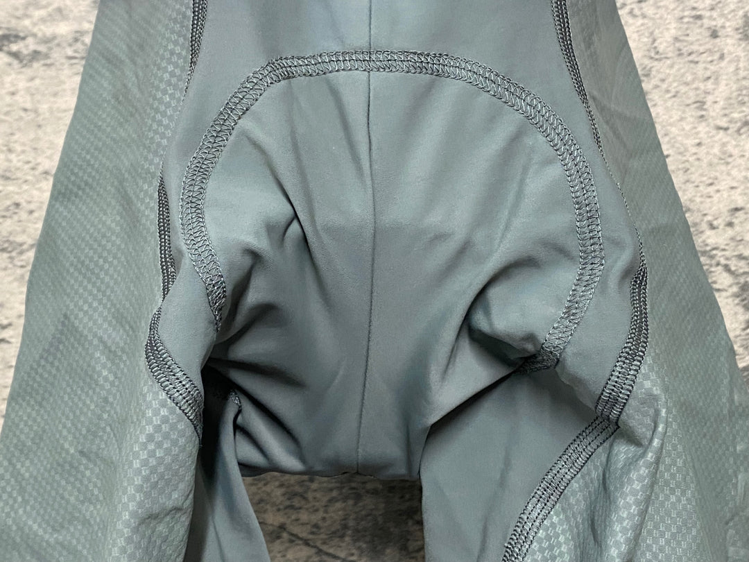 JY238 カステリ CASTELLI ビブショーツ カーキ S 裏起毛　※余臭強め