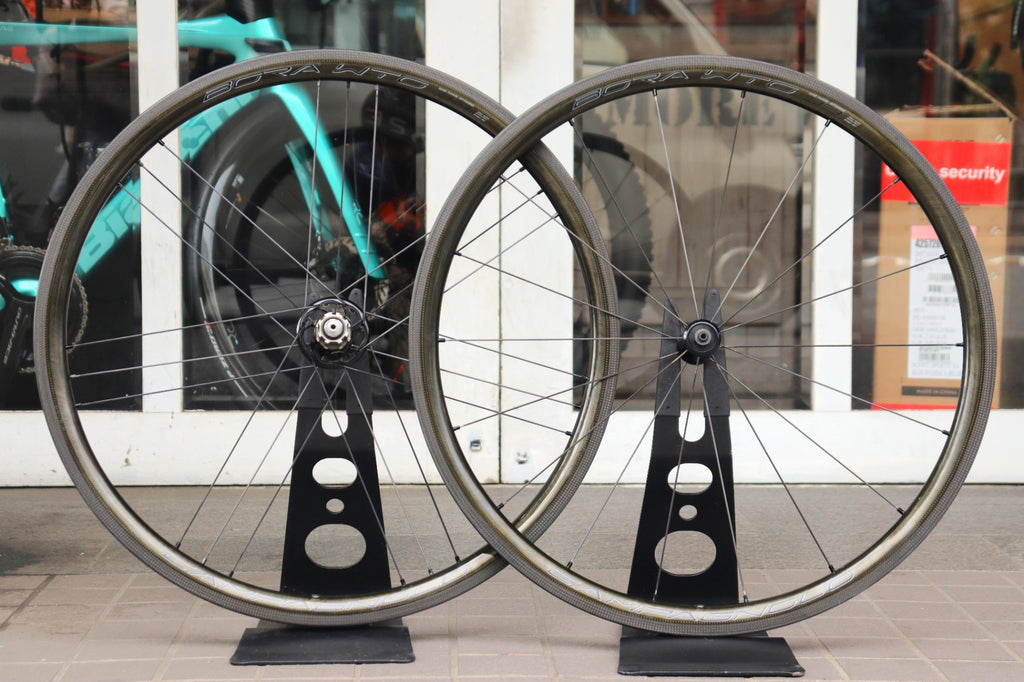 カンパニョーロ CAMPAGNOLO ボーラ BORA WTO 33 カーボン チューブレス