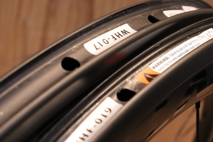 ボントレガー BONTRAGER アイオロス AEOLUS ELITE 50 DISC カーボン チューブレスレディ ホイールセット シマノ 11S/12S 【芦屋店】