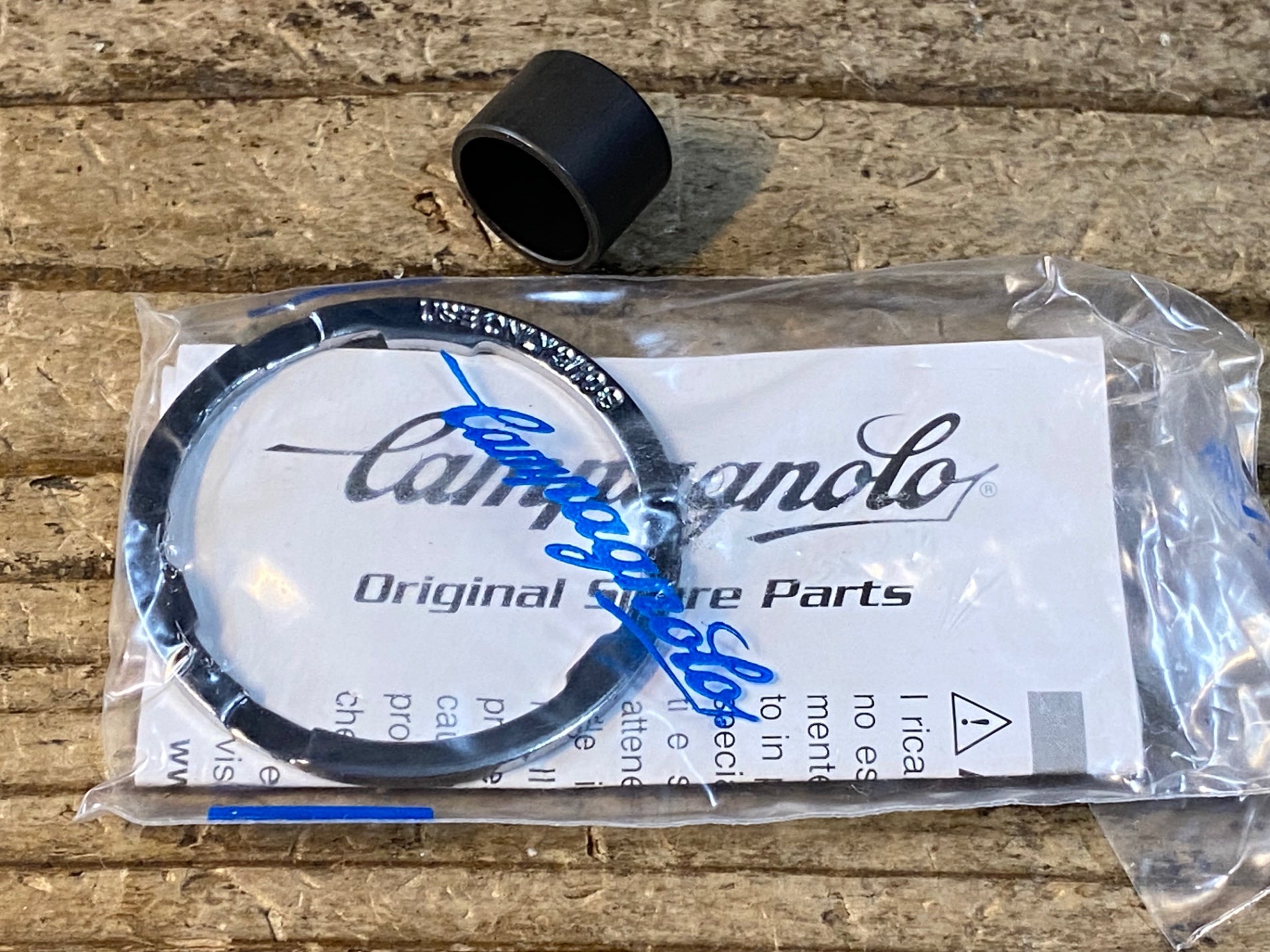 JI966 カンパニョーロ CAMPAGNOLO FH-BU015X1 フリーボディ 鉄