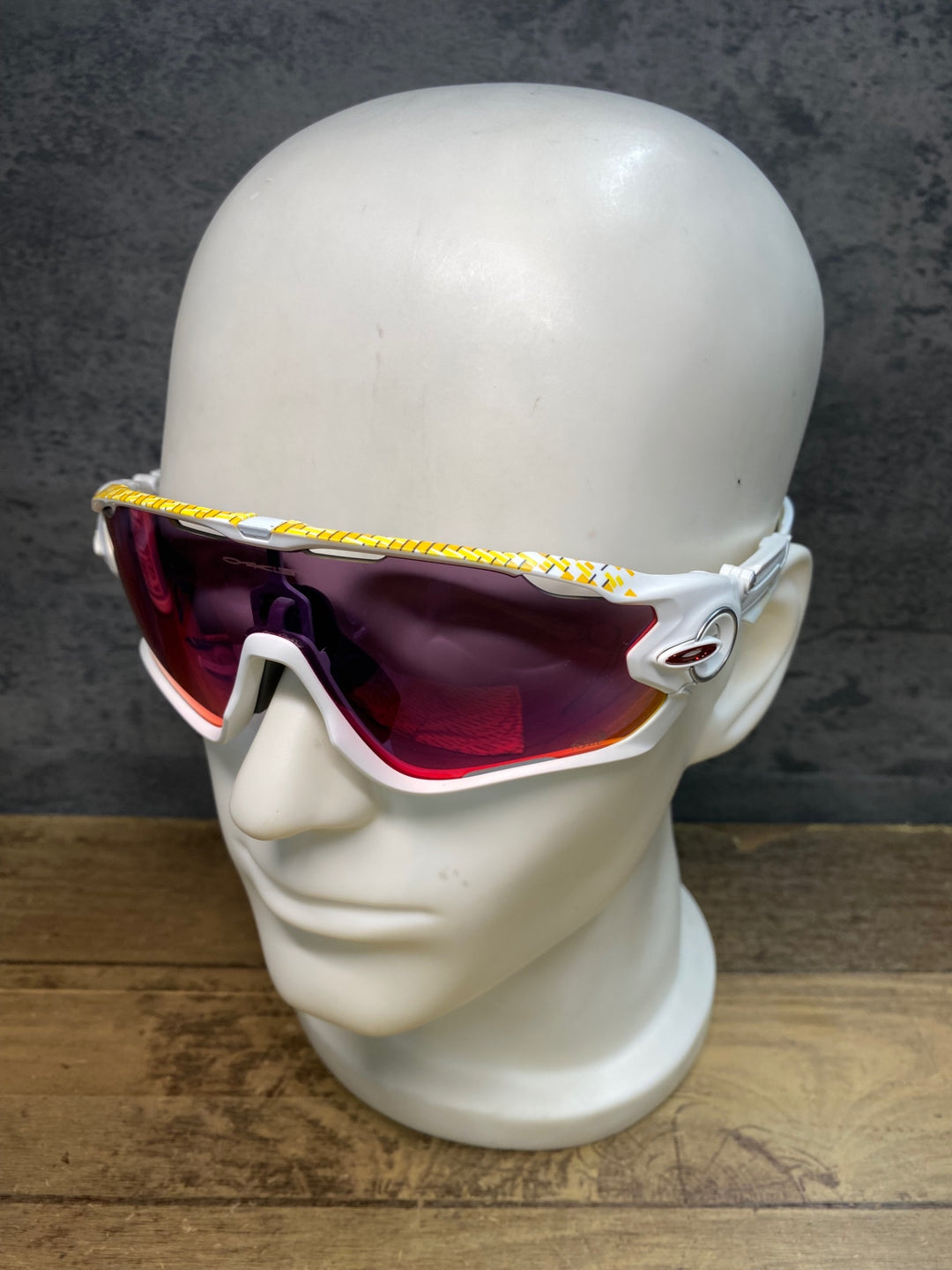 JB137 オークリー OAKLEY JAWBREAKER サングラス アイウェア 白 黄 PRIZMレンズ TDF EDITION