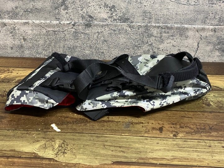 KG907 ブラックバーン BLACKBURN OUTPOST SEATPACK＆DRYBAG サドルバッグ カモフラージュ ※袋欠品