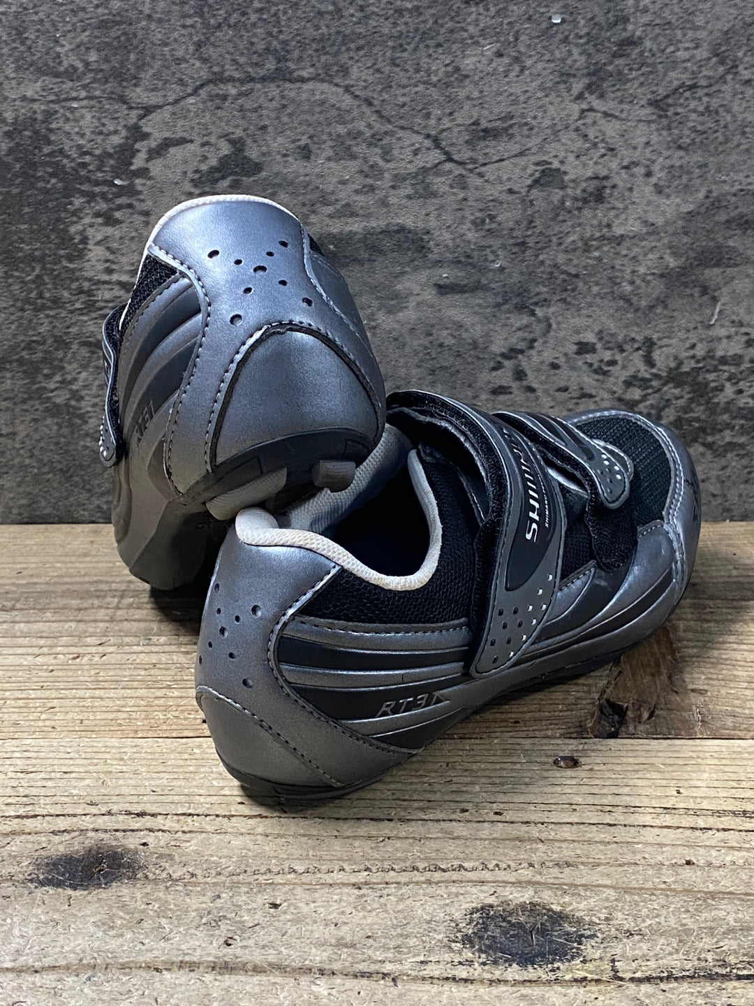 KQ303 シマノ SHIMANO RT31 SH-RT31 ビンディングシューズ 2穴 グレー EU39
