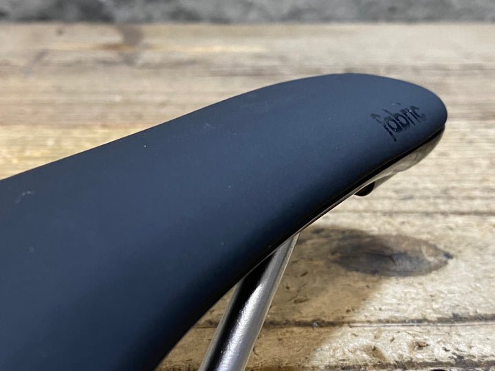 KK771 ファブリック fabric SCOOP ELITE FLAT サドル 黒 143mm