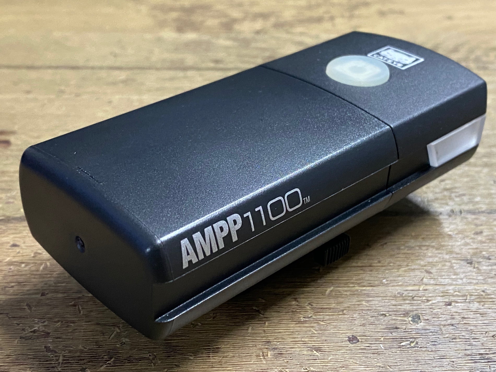 KK402 キャットアイ CATEYE AMPP1100 フロントライト – BICI AMORE