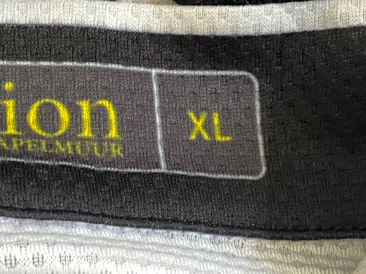 JV397 リオンドカペルミュール Lion de KAPELMUUR 半袖 サイクルジャージ 白 黒 XL