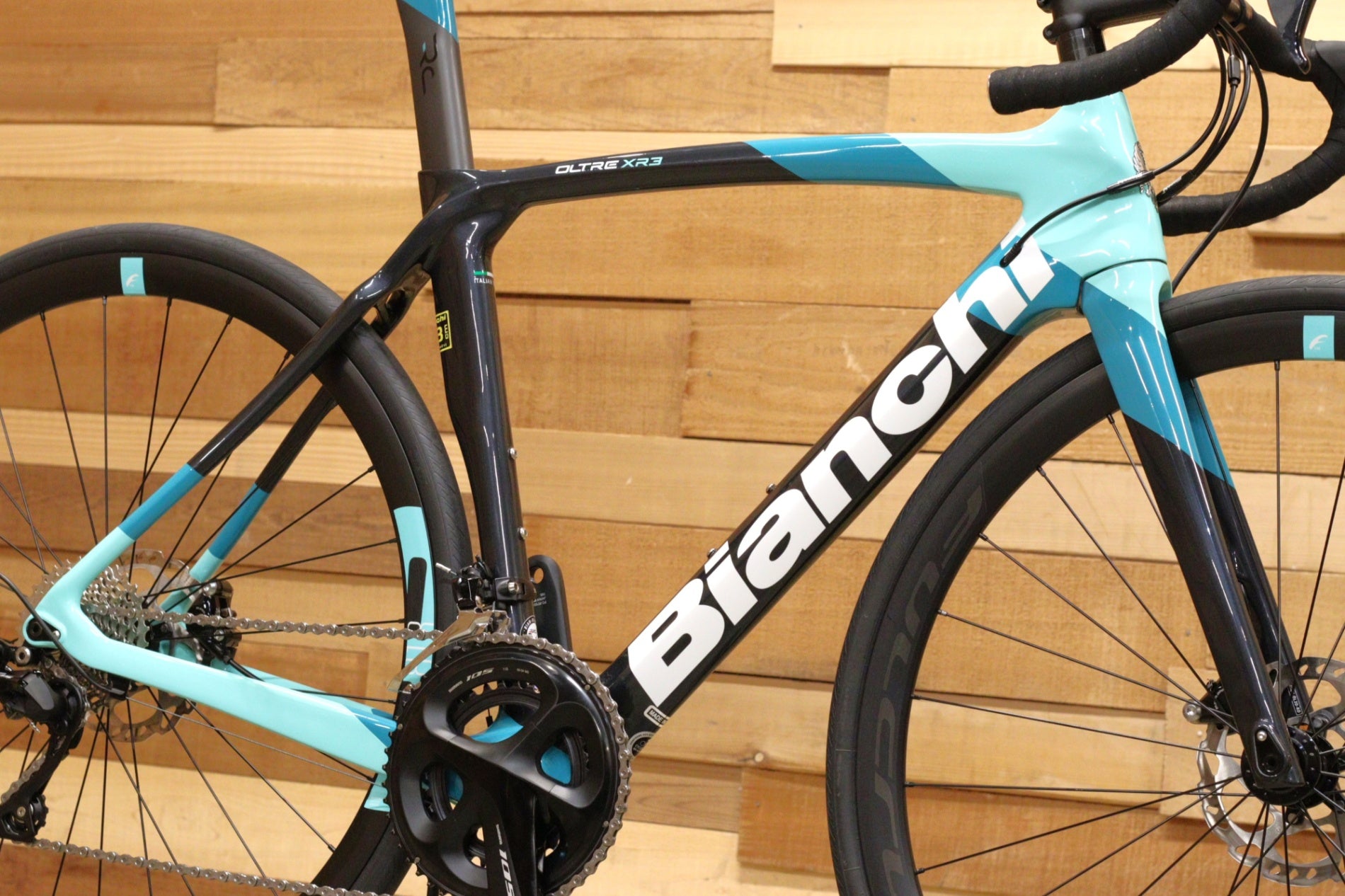 ビアンキ BIANCHI オルトレ OLTRE XR3 DISC 2022 53サイズ 105 R7020