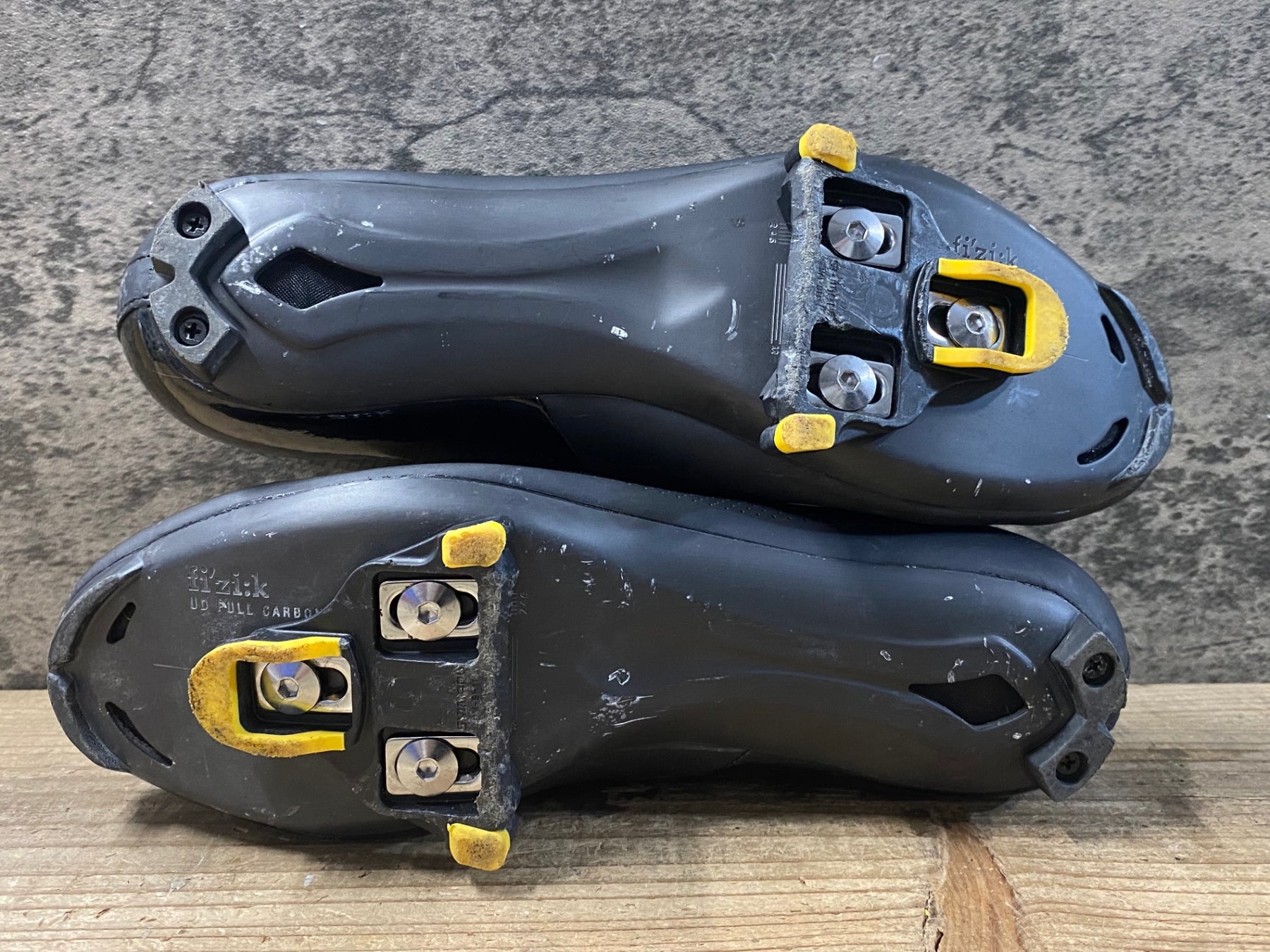 KB920 フィジーク fizik ARIA R3 ビンディングシューズ 黒 EU42 – BICI
