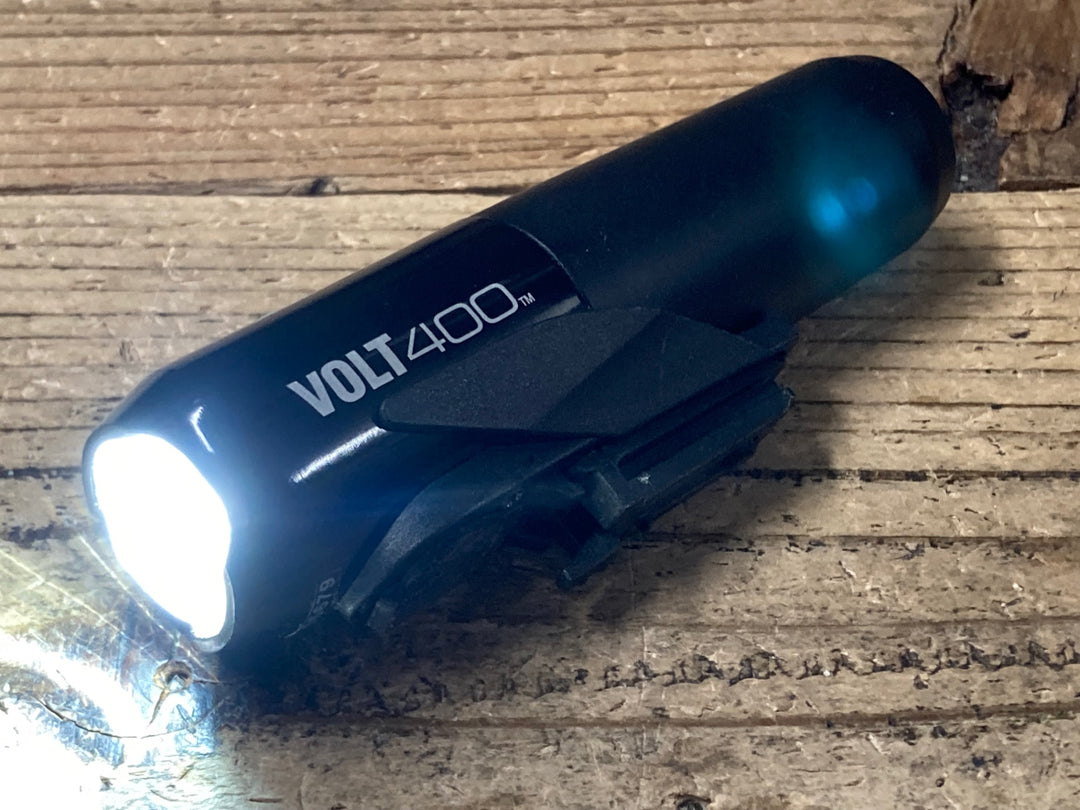 KE095 キャットアイ CATEYE VOLT400 フロントライト 点灯確認済み