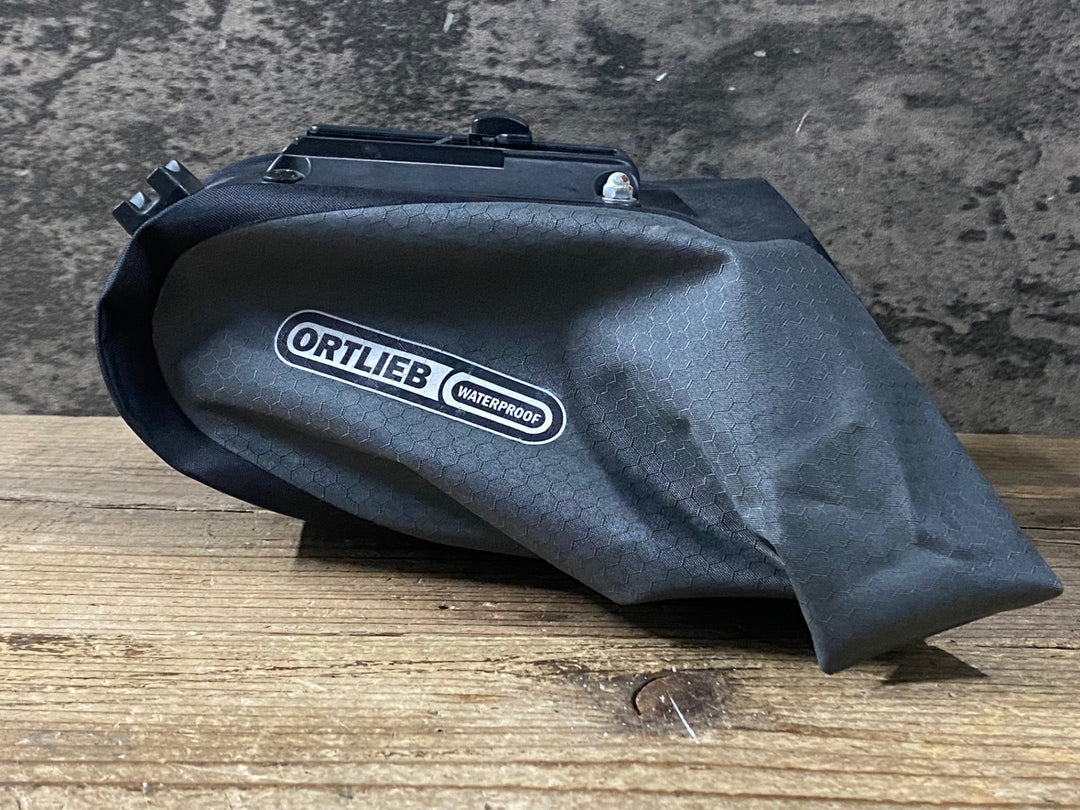 KG980 オルトリーブ ORTLIEB サドルバッグ WATERPROOF ※錆あり・マウンティングセット欠品