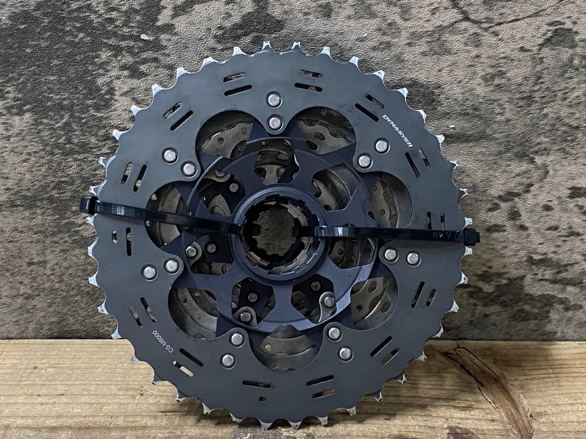 JV057 シマノ SHIMANO デオーレ DEORE XT CS-M8000 スプロケット 11s