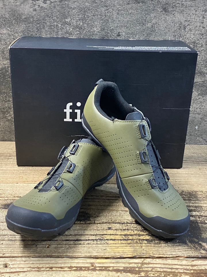KD174 フィジーク fizik テラ TERRA ATLAS ビンディングシューズ カーキ EU43 SPD