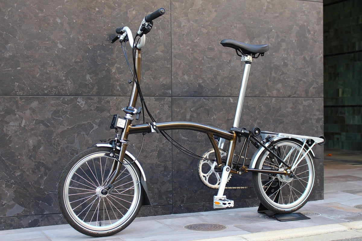 ブロンプトン BROMPTON M6R C Line Explore Mid 2022年モデル ブラックラッカー 16インチ 折り畳み 小径 –  BICI AMORE ONLINE STORE