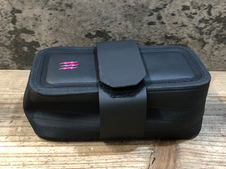 JY802 マックオフ MUC-OFF SADDLE PACK サドルバッグ