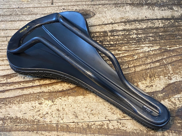 JX287 フィジーク fizik アンタレス VERSUS EVO ANTARES 00 ADAPTIVE サドル 黒 カーボンレール 139mm