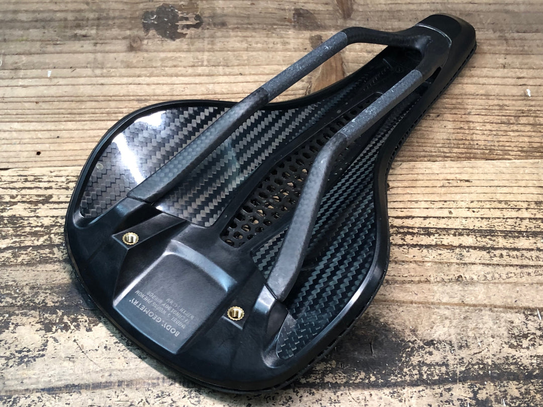 JM658 スペシャライズド SPECIALIZED エスワークス S-WORKS PHENOM MIRROR サドル 黒 カーボンレール 143mm