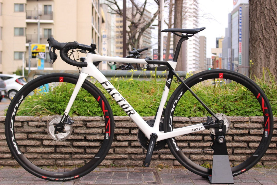 ファクター FACTOR O2 DISC 2022 52サイズ アルテグラ Di2 R8070 11S カーボン ディスク ロードバイク 【名古屋店】