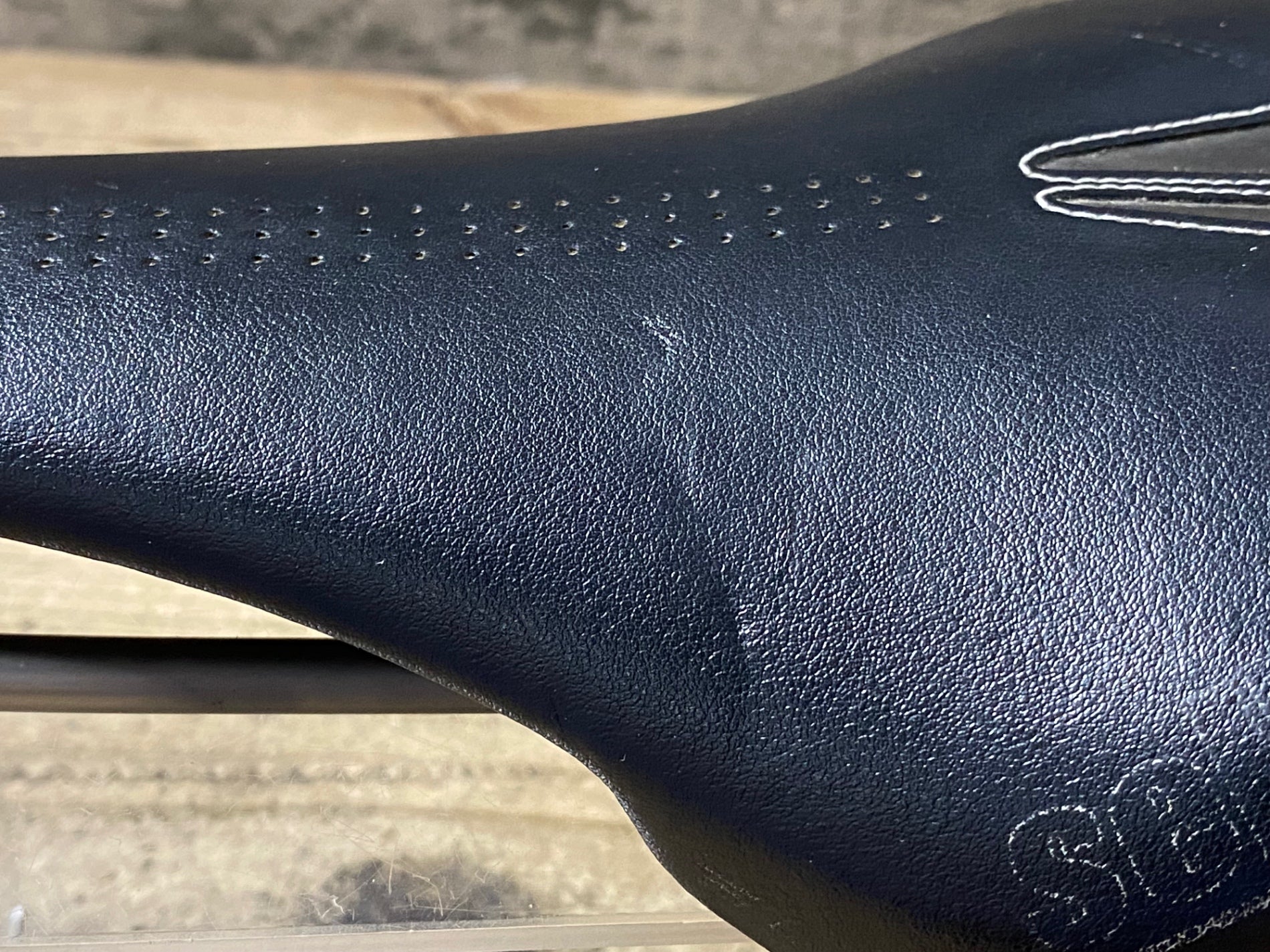JX256 セライタリア selle italia SLR サドル チタンレール 132mm ※傷