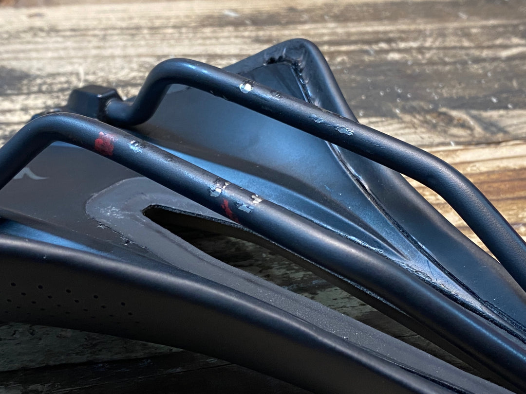 JJ012 スペシャライズド SPECIALIZED パワー POWER ARC TI サドル 143mm ※レールマーカー痕