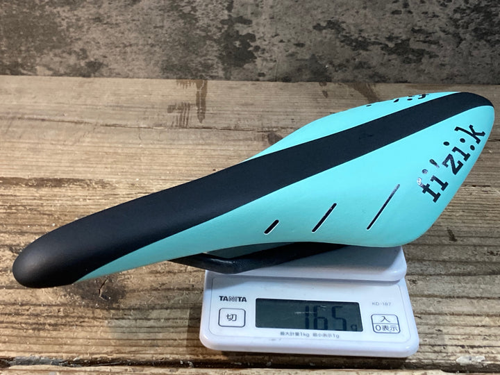 JY022 フィジーク fizik アリオネ ARIONE R3 サドル 黒 チェレステ カーボンレール
