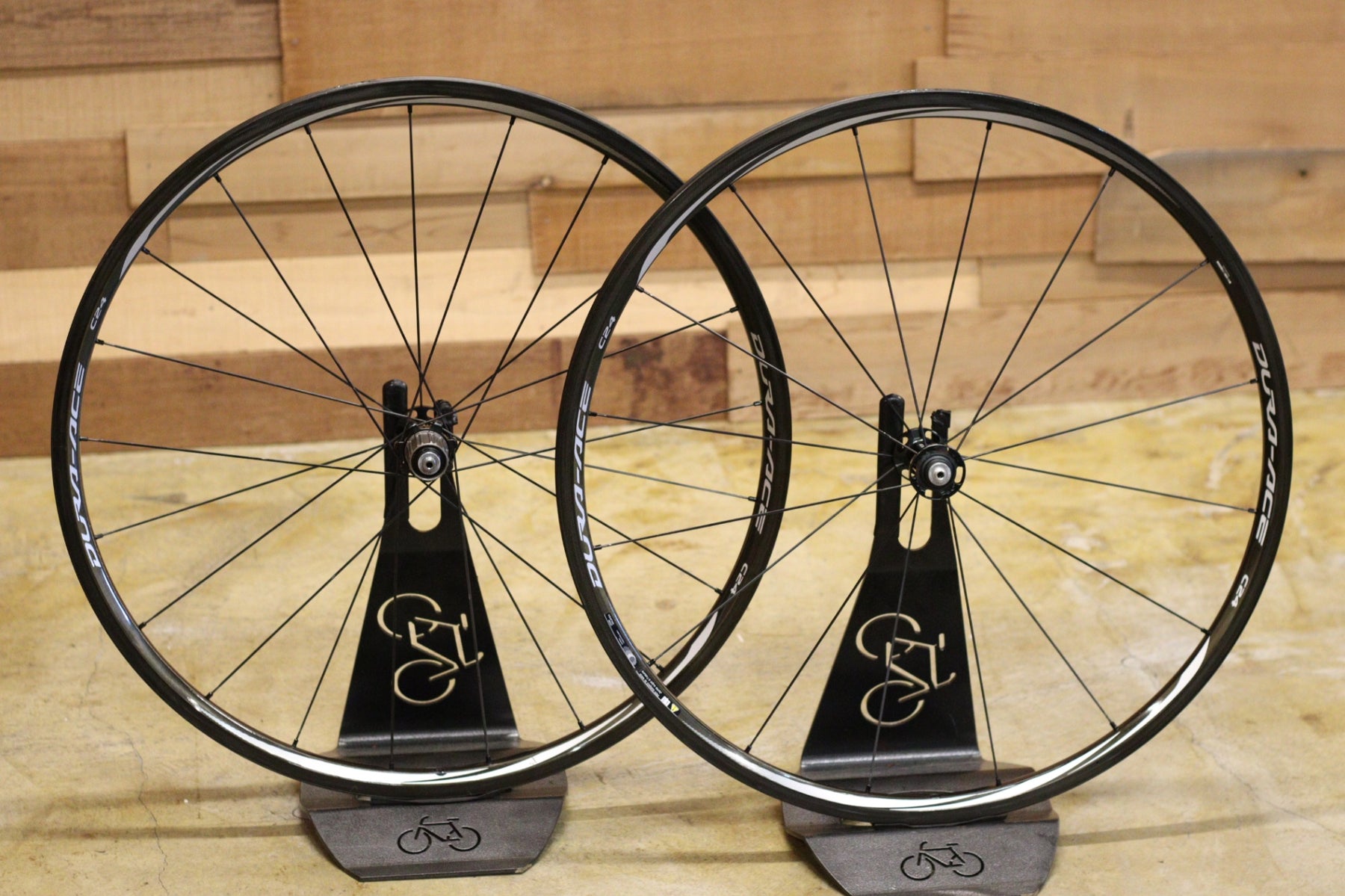 シマノ SHIMANO デュラエース DURA-ACE WH-9000-C24-TU カーボン