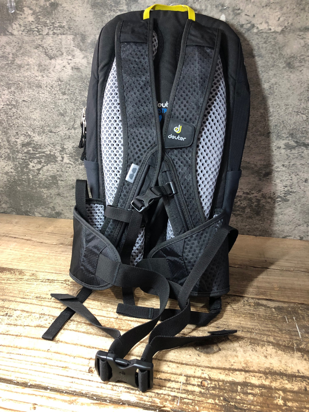 JO513 ドイター deuter Race8 リュック バックパック 黒