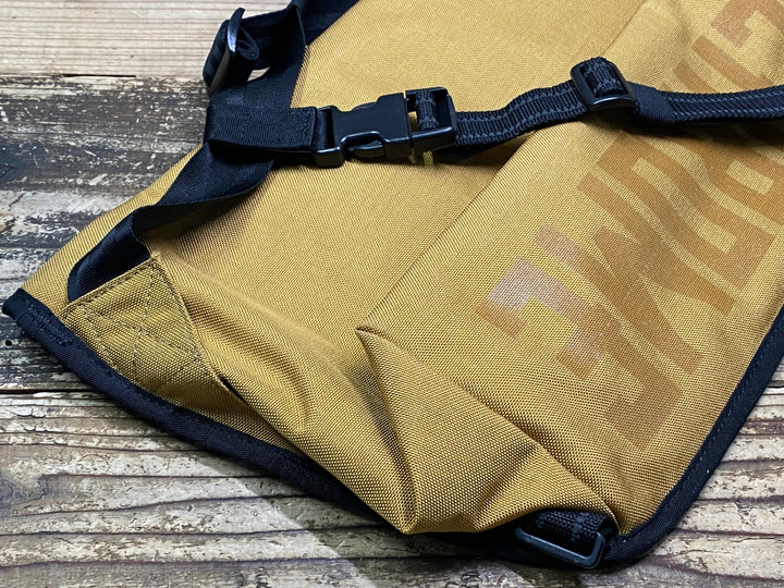 JI681 クローム CHROME シンプル SIMPLE MESSENGER メッセンジャーバッグ 山吹色