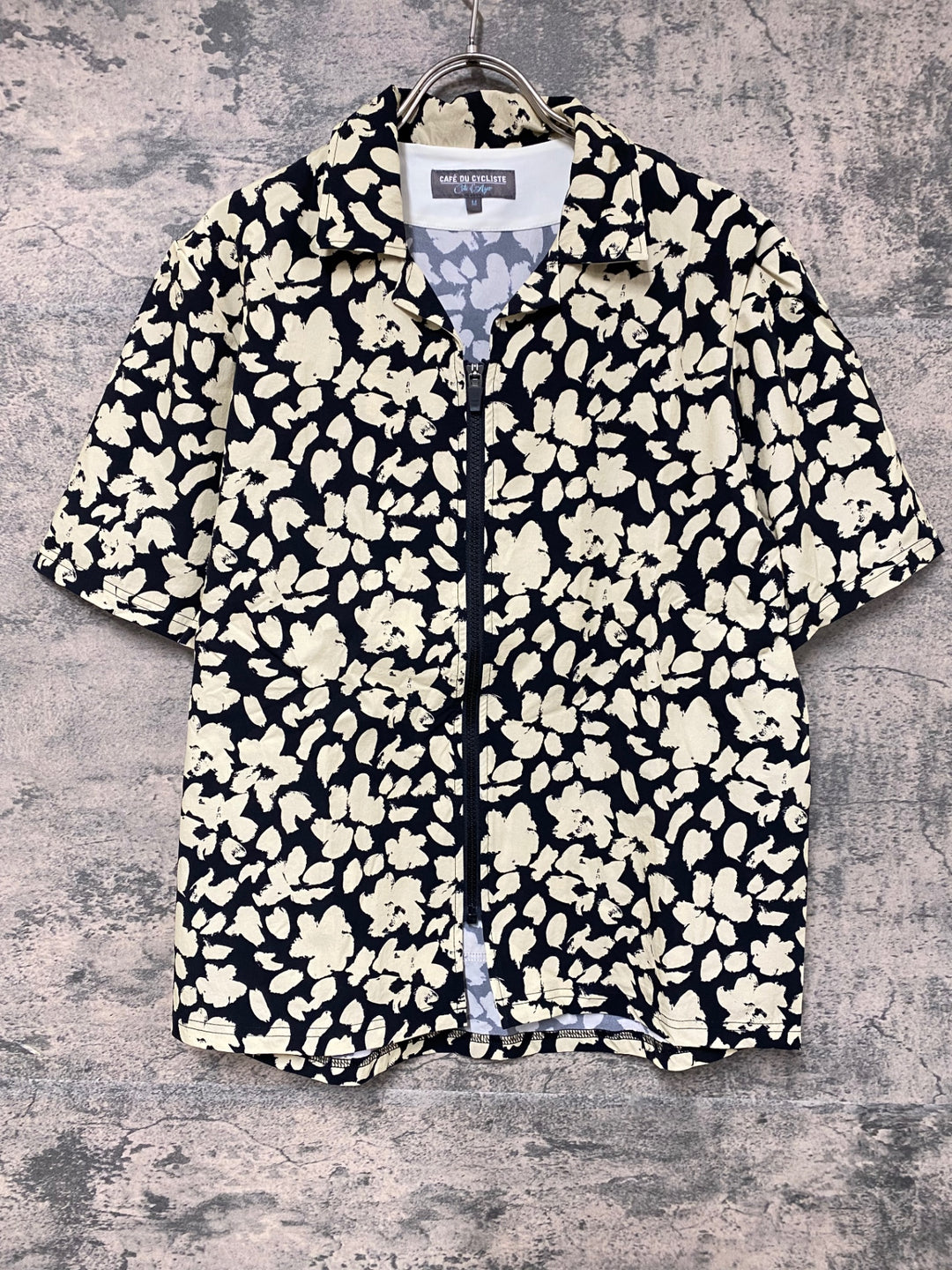 JY657 カフェドシクリステ CAFE DU CYCLISTE LAURELINE Unisex オープンカラー ジップシャツ グラベルシャツ 黒 ベージュ 柄 M