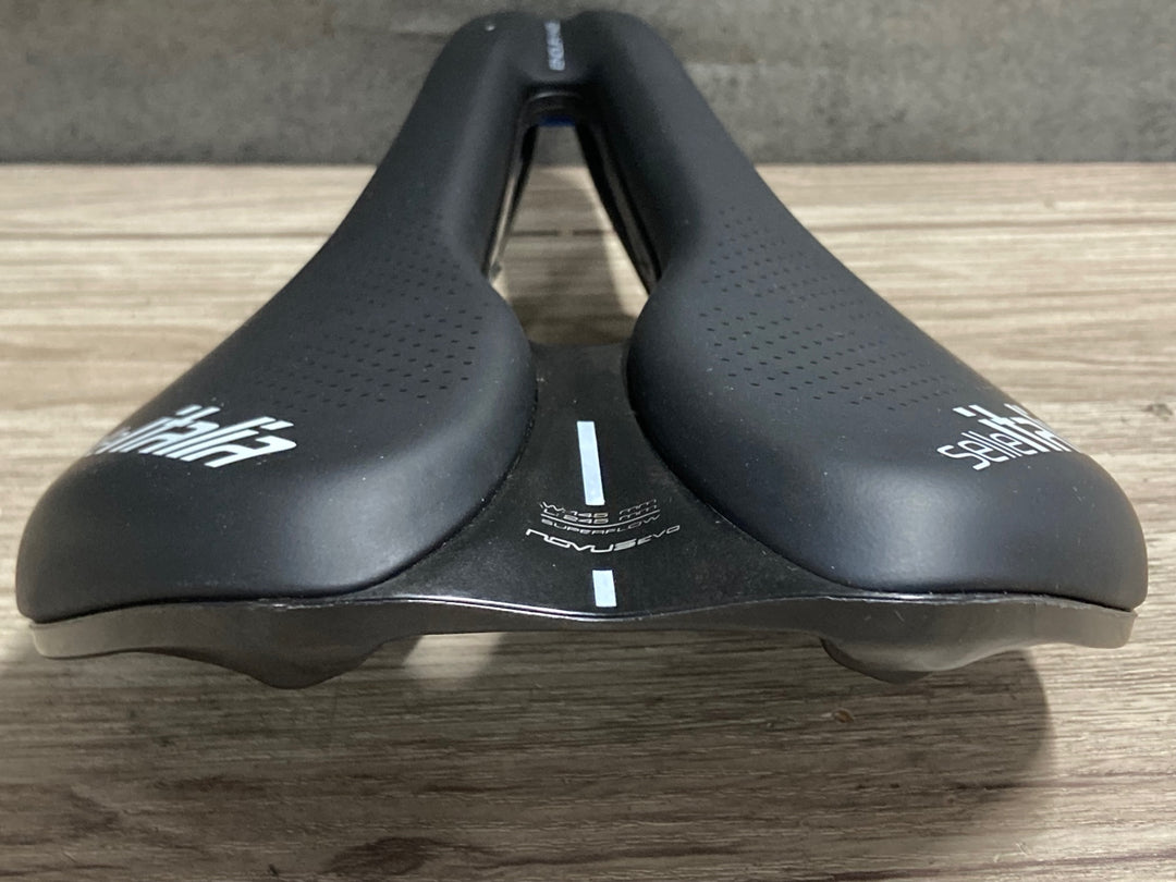 KF385 セライタリア selle italia NOVUS EVO ENDURANCE サドル 黒 145mm MANGANESEレール