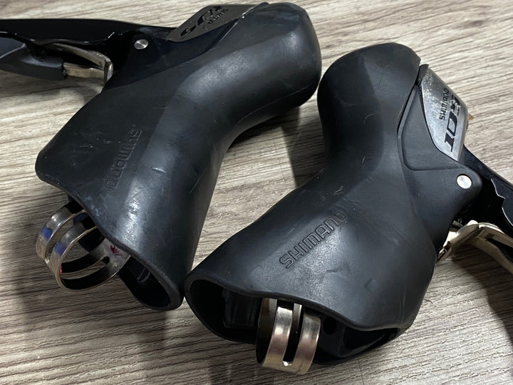 JT843 シマノ SHIMANO 105 ST-5700 STIレバー 2x10S