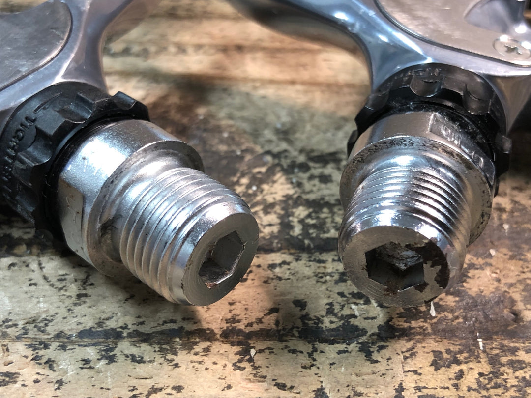 IZ861 シマノ SHIMANO 105 PD-5610 ビンディングペダル SPD-SL